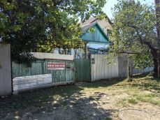 Участок под строительство дома в тихом районе
